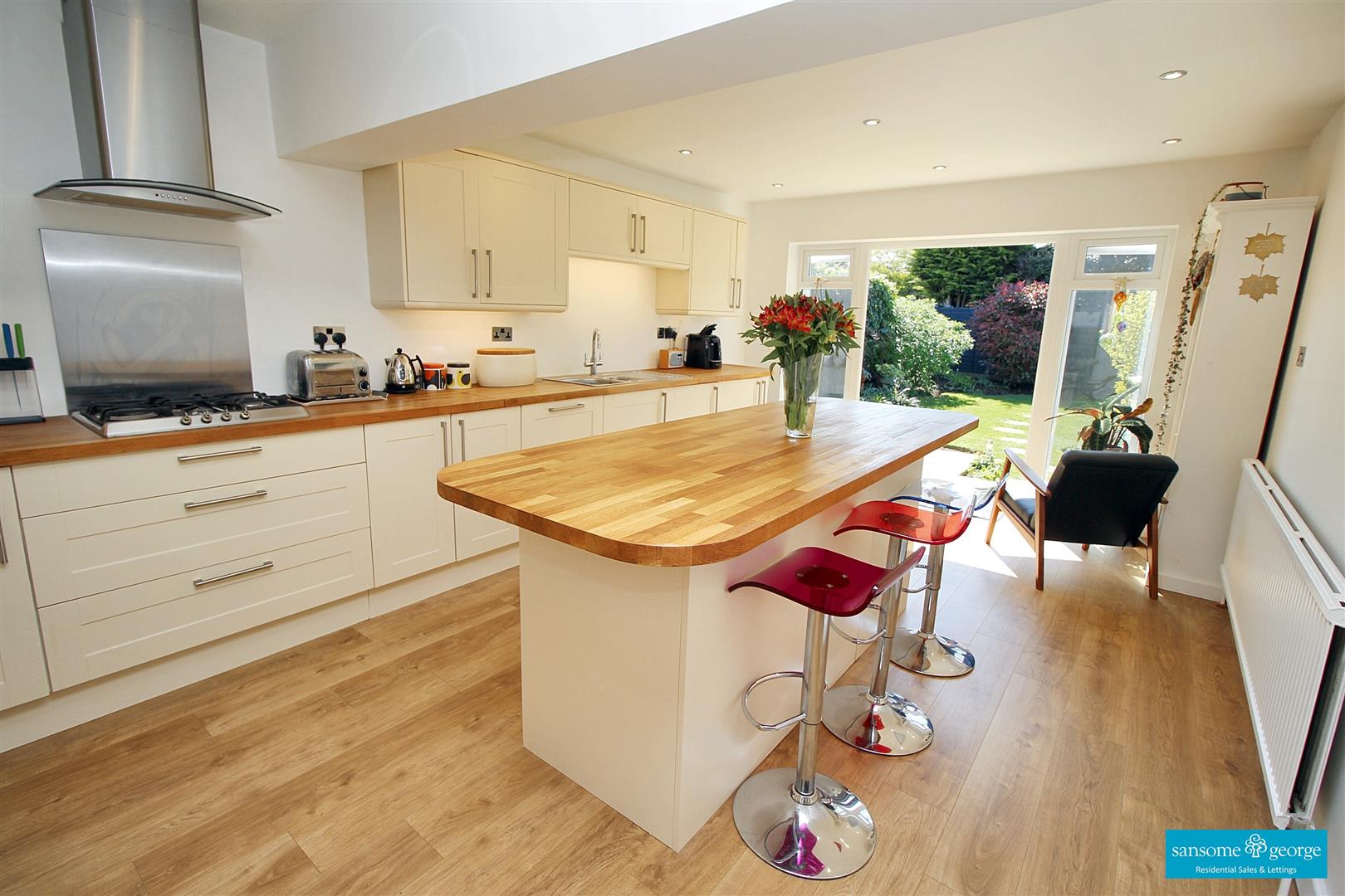 3 bed property in Somerset Walk, Tilehurst